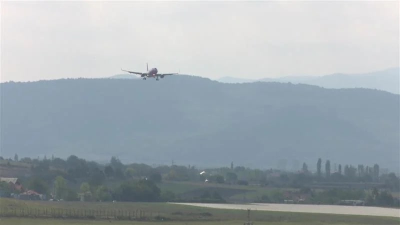 Нови авиолинии од Скопје до пет европски градови