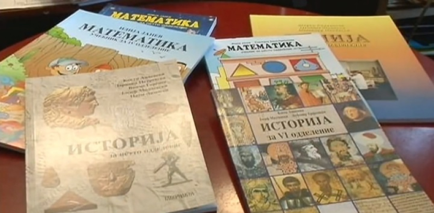 Кога ќе им ја укинеш историјата на деца од 10-11 години, значи дека им ја укинуваш нивната иднина како Македонци, вели професорот Ацевски