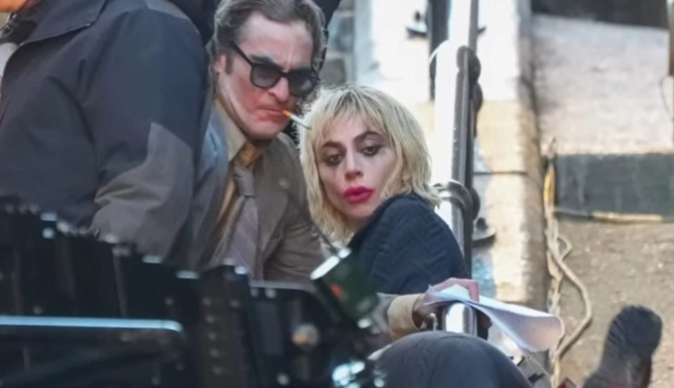 „Џокер 2“: Лејди Гага и Хоакин Феникс во помош на колега при пад на скали