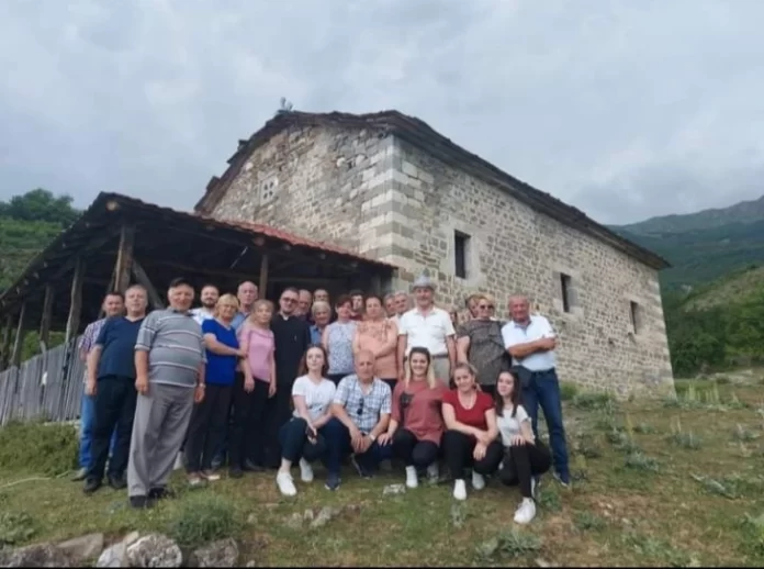 Традиционален собир на Македонците по потекло од Крчишта, Албанија во црквата „Свети Спас”