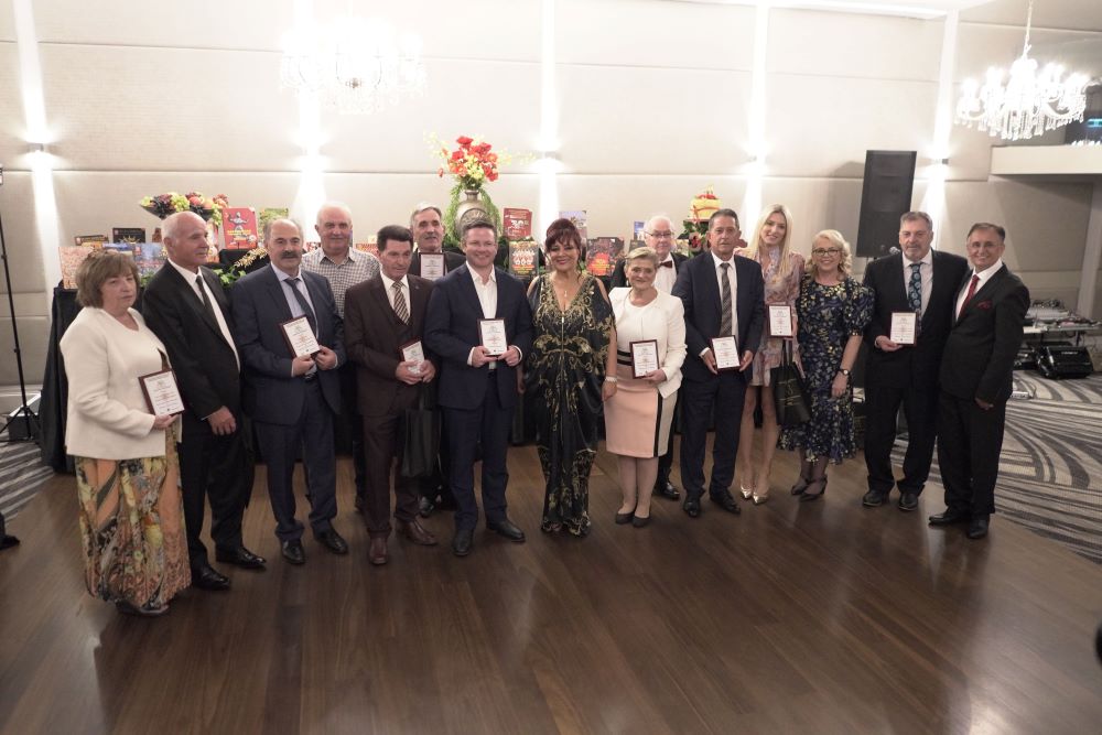 Македонски бизнис именик  30 години „Македонска Трпеза“ во Сиднеј