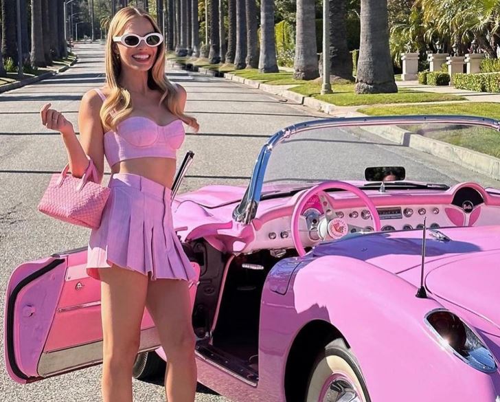 Ѕвездата на „Барби“ чести 14 пријатели во луксузно летувалиште: Марго Роби на одмор од 64.000 долари