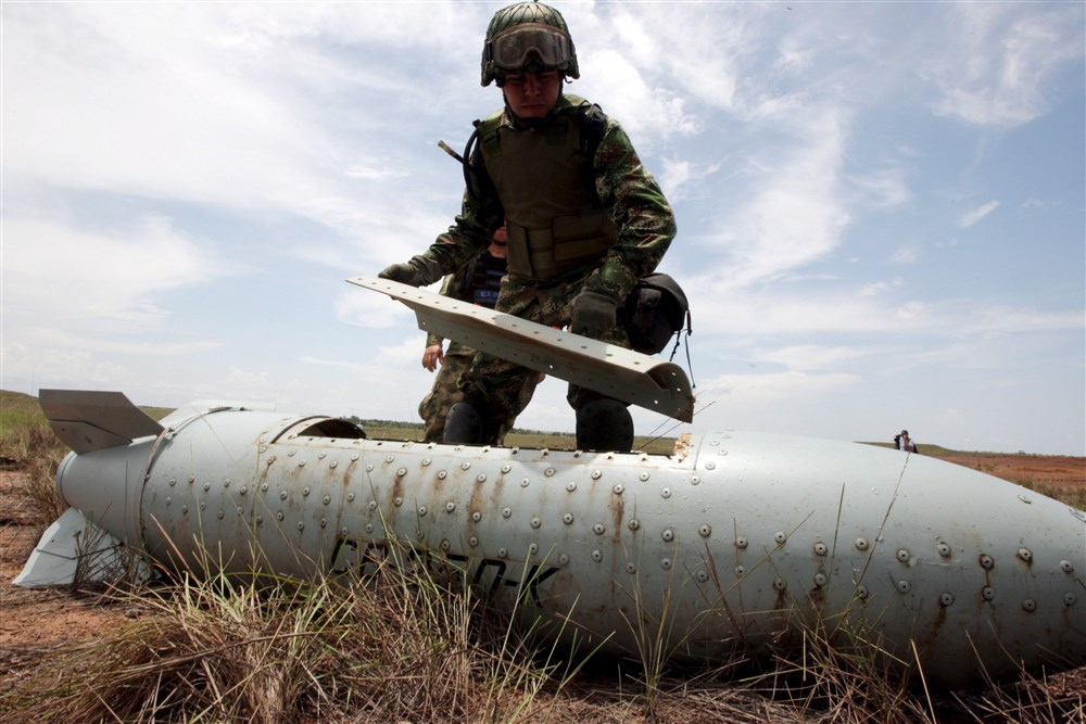 Премиерот на Камбоџа: Не користете касетни бомби, вистинските жртви ќе бидат Украинците