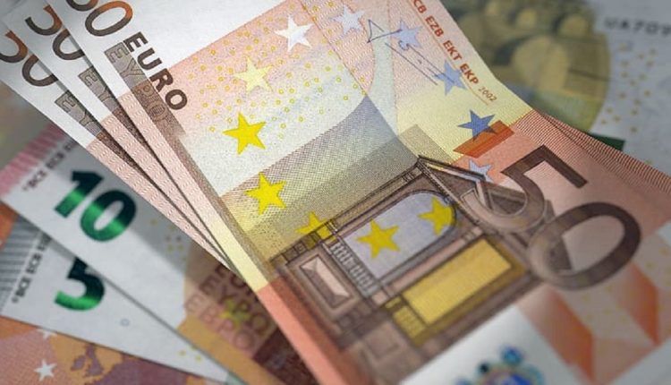 ЖИВОТ НА КРЕДИТ Граѓаните и фирмите должат 7 милијарди евра во банките