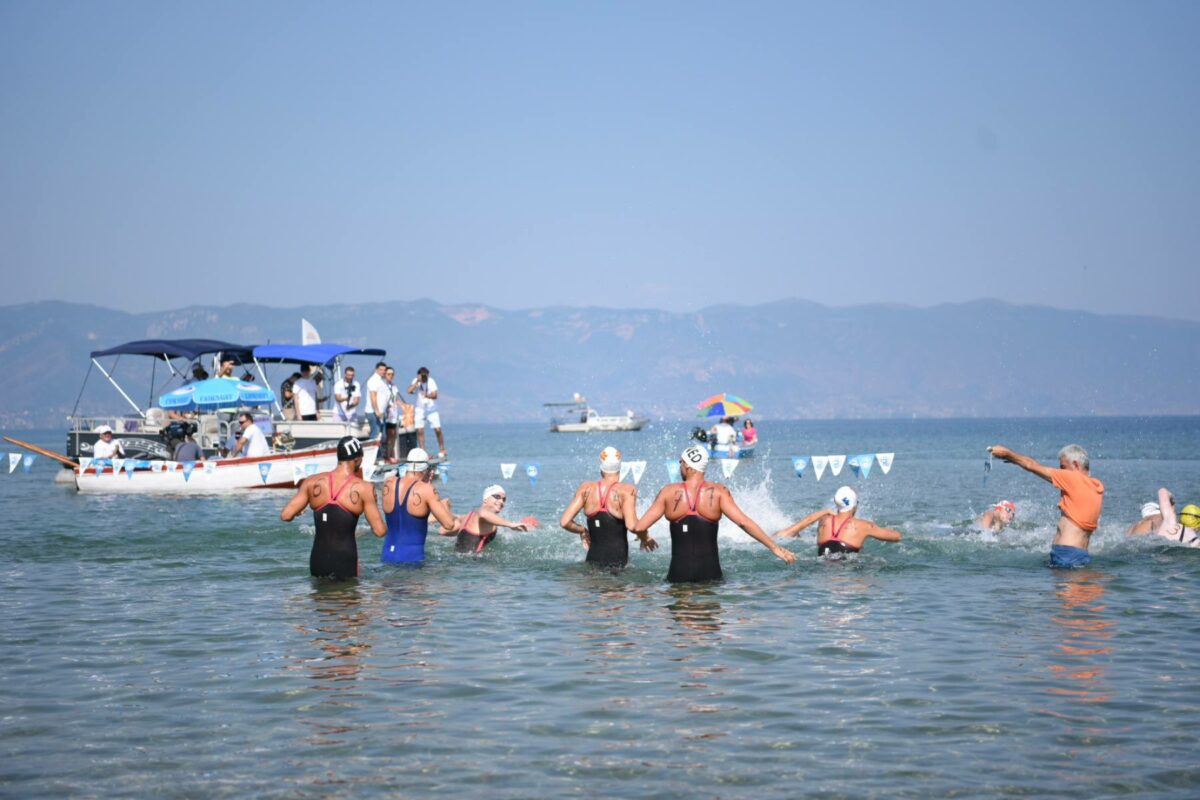 Стартуваше 36то издание на Охридскиот пливачки маратон
