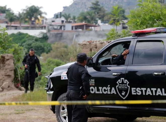 Автобус со мигранти во Мексико падна во провалија длабока 40 метри, 18 загинати