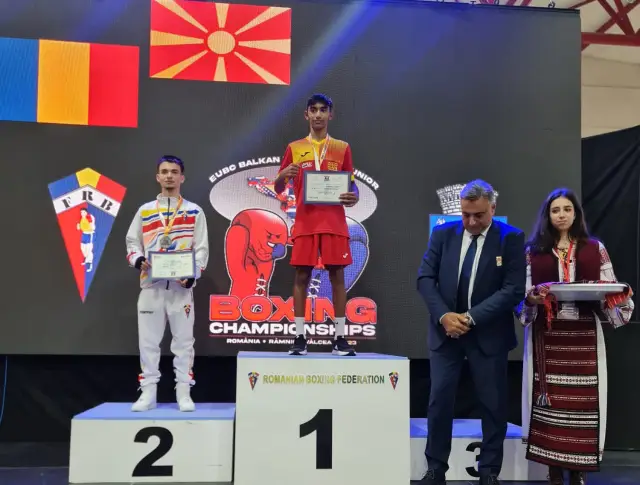 Бајрам Мамутовски со злато се врати од Балканското првенство во бокс